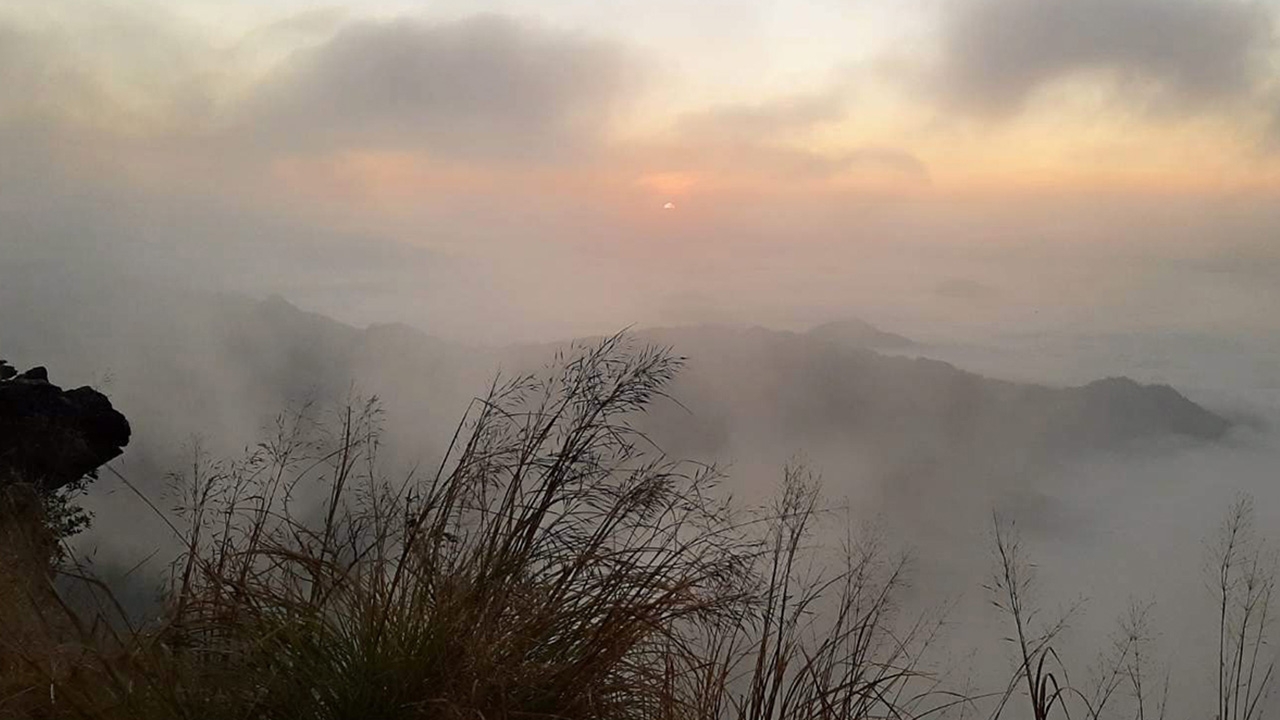 สภาพอากาศวันนี้ ไทยตอนบนหนาวลง 2-4 องศาฯ "ใต้" มรสุมอ่อนกำลัง ฝนลดลง