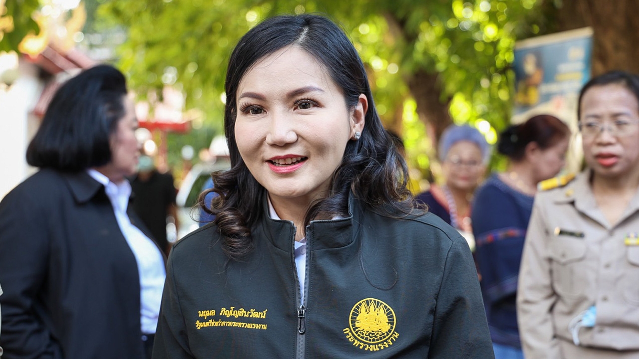 ก.แรงงาน สั่ง ช่วยแรงงาน สถานประกอบการ ประสบภัยน้ำท่วมภาคใต้ 