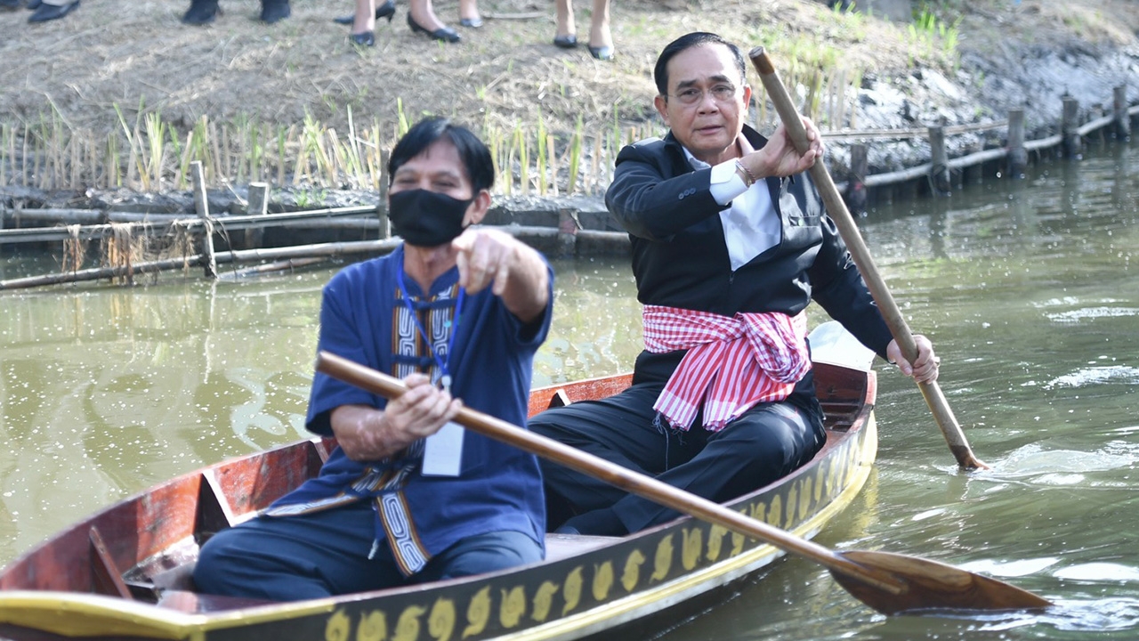 “บิ๊กตู่” ขอบคุณคนให้กำลังใจ “นายกฯ สู้ๆ” สัญญารัฐบาลจะทำเพื่อคนไทยทุกคน