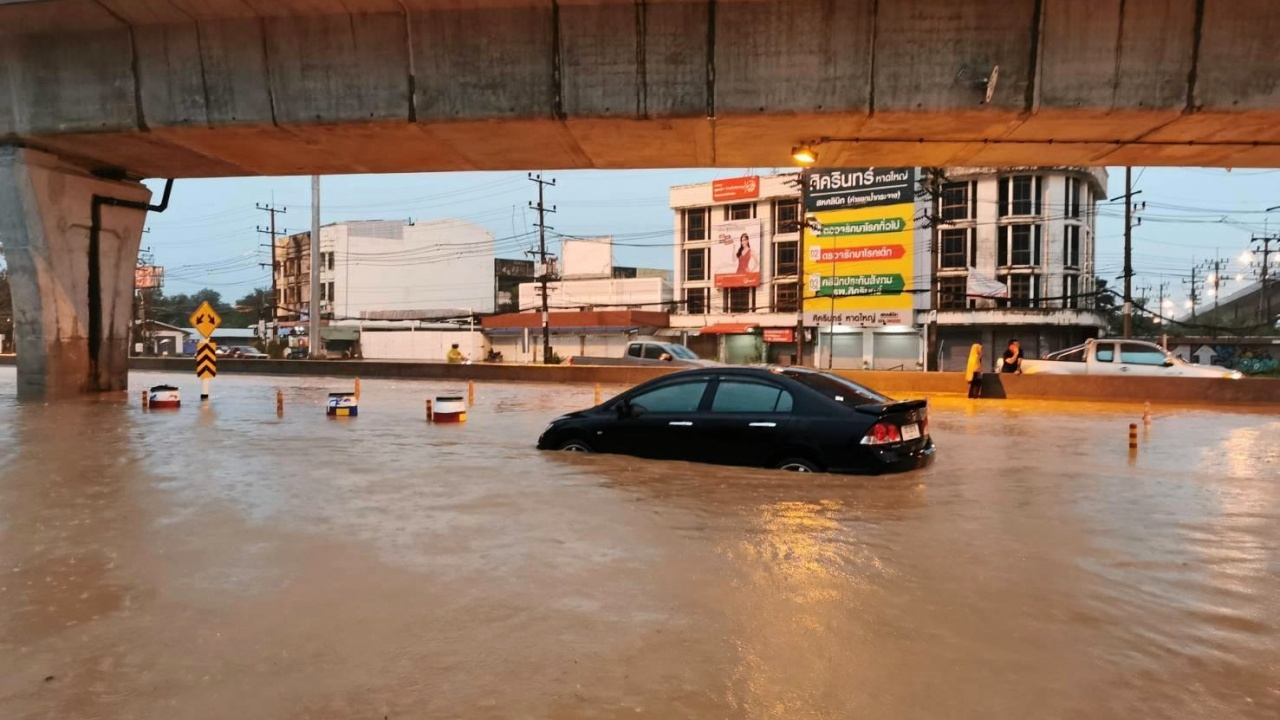 น้ำท่วมภาคใต้ หนึ่งสัญญาณ น้ำมากฝนมาเร็ว ต้องเฝ้าระวัง อย่าให้ซ้ำรอยปี 54 