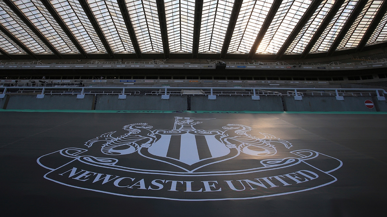 "นิวคาสเซิล" ติดโควิดเพิ่มเป็น 7 คน เลื่อนเกมพรีเมียร์ลีกเยือนวิลลา