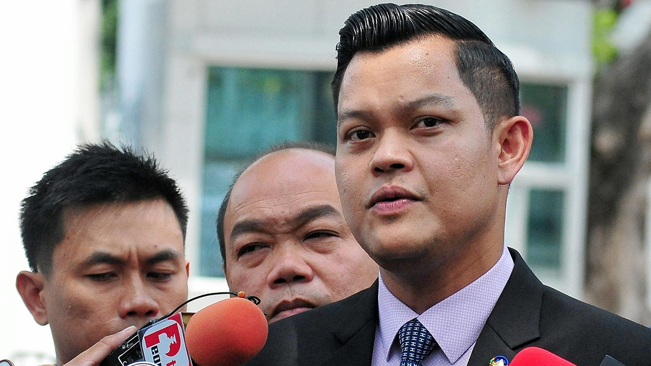 ธนกร โว ประชาชนปลื้มคนละครึ่ง ชมคนช่วยทำความสะอาด-ทาสีทับข้อความไม่เหมาะสม