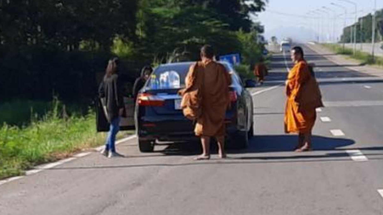 วอนสำนักพุทธฯ ตรวจสอบ กลุ่มพระโบกรถแถวเพชรบูรณ์ จริงหรือปลอม