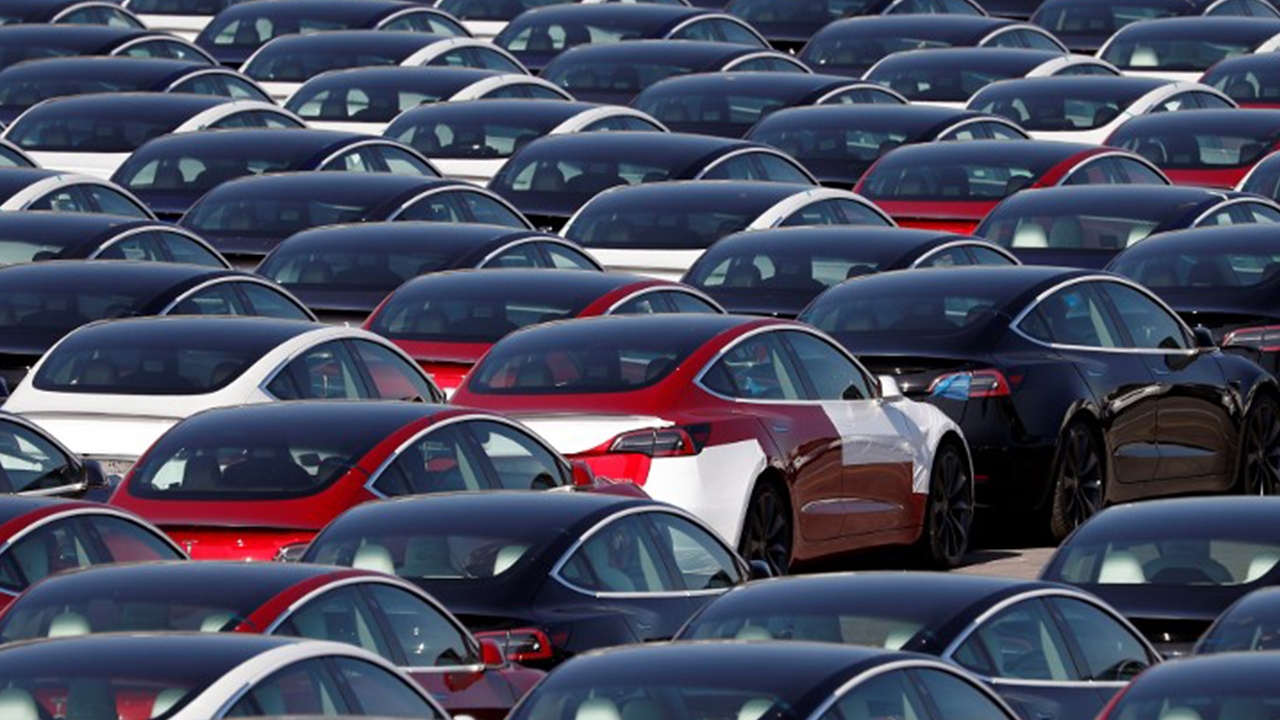 เสียงสะท้อน นายกฯ บอริส จอห์นสัน แบนขายรถใหม่ใช้น้ำมันใน 10 ปี