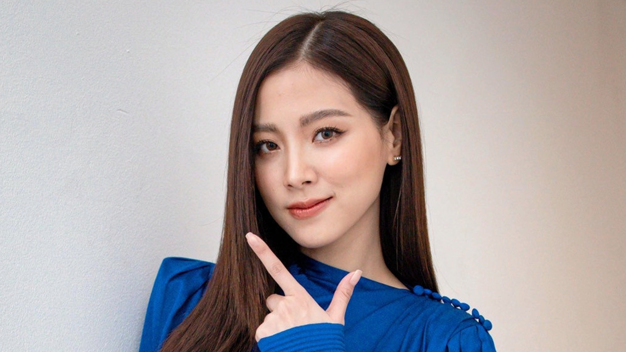 “ใบเฟิร์น” โหมงานหนักเข้า รพ.เหตุพักผ่อนน้อย เร่งลุยต่อห่วงคนร่วมงาน