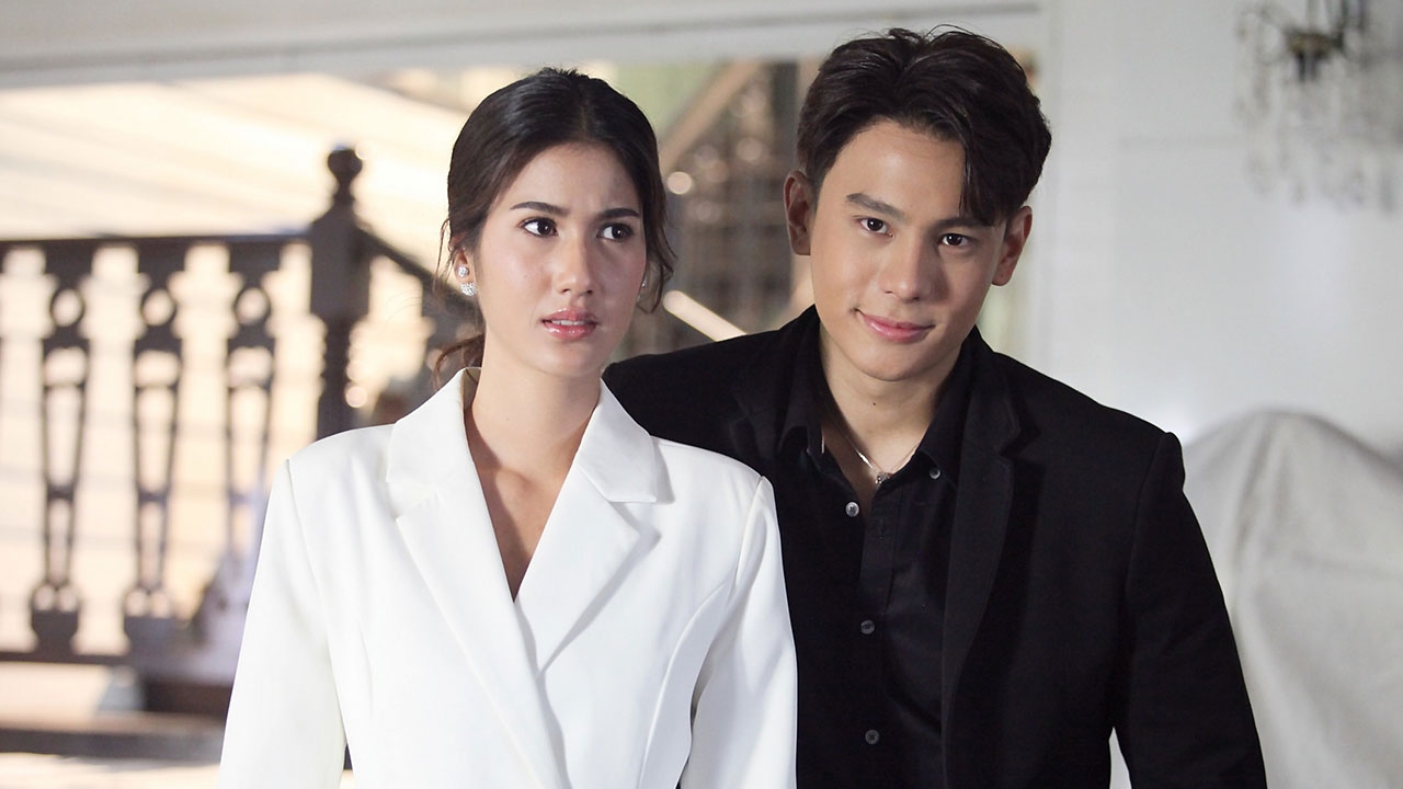 “แบงค์” จำใจจดทะเบียน “พิ้งค์พลอย” โดนบังคับให้เซ็นใบสมรส ใน “รหัสริษยา”