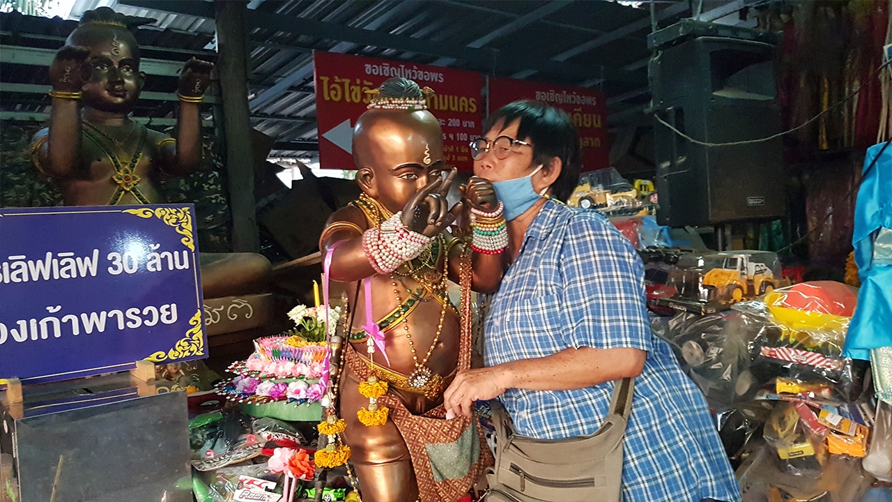 คนดวงเฮงขอโชค "กุมารทองน้องเก้า" ถูกหวยรางวัลที่ 4 ไม่ลืม "เลขเด็ด" 1/12/63