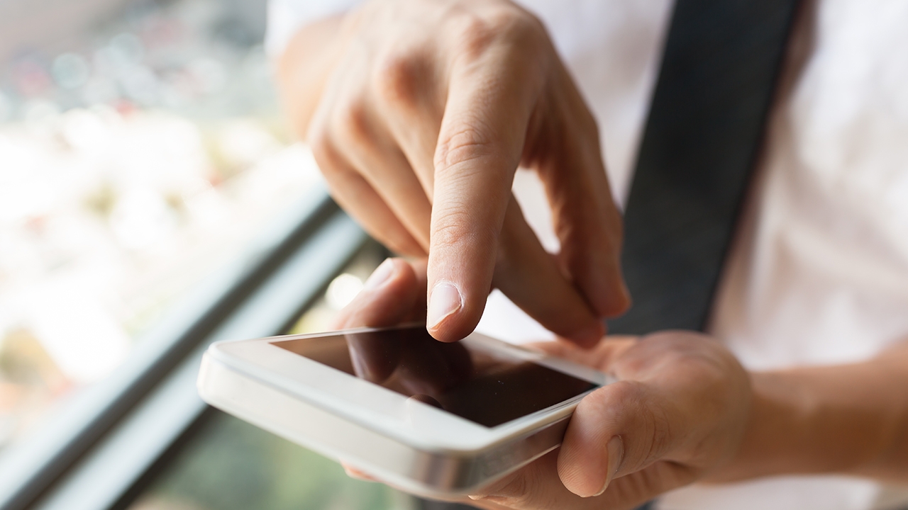 เอไอเอสเตือนระวัง หลอกใช้-บัตรประชาชน ซื้อมือถือไปขายต่อ