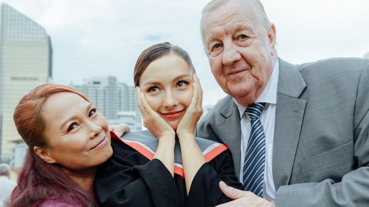 คารีสา ดีใจเรียนจบ เผยถ้าไม่เปลี่ยนตัวเองคงใช้ชีวิตที่ไม่มีคุณภาพอยู่พัทยา