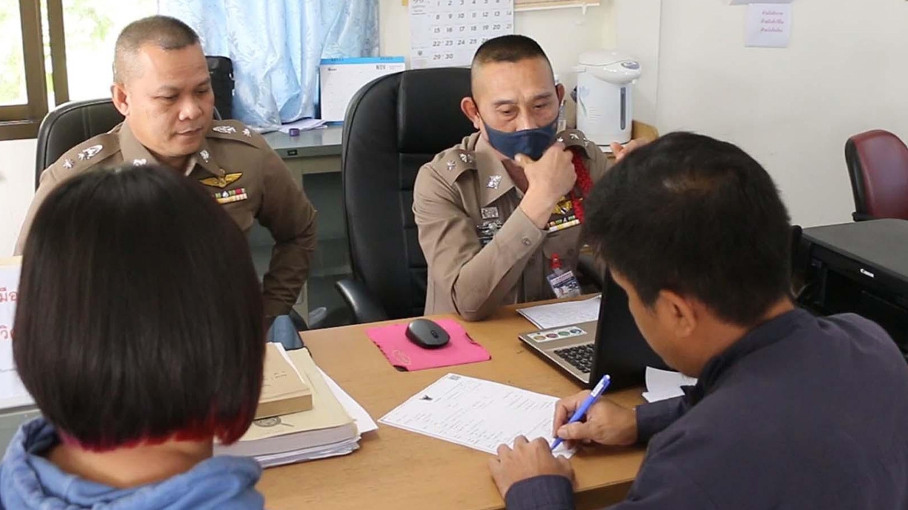 พ่อไม่เชื่อลูกฆ่าตัวตายในค่าย ผบ.มทบ.23 แสดงความเสียใจ รอ ทบ.แถลง
