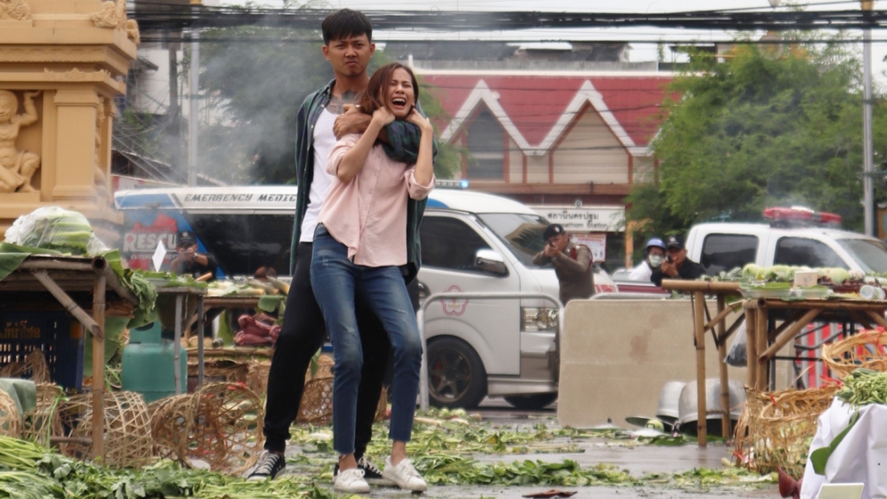 "ล่า ท้า ชน" เปิดตัวระทึก "เอส-เปรี้ยว" บุกช่วย "อ้อม" โดนจับเป็นตัวประกัน