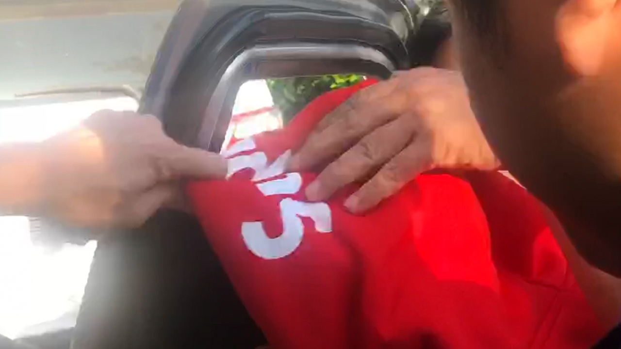 สาวทอมบอยแทงเพื่อนวิน จยย.ดับมอบตัว ตร.วังทองหลาง สารภาพมีเรื่องกันมานาน