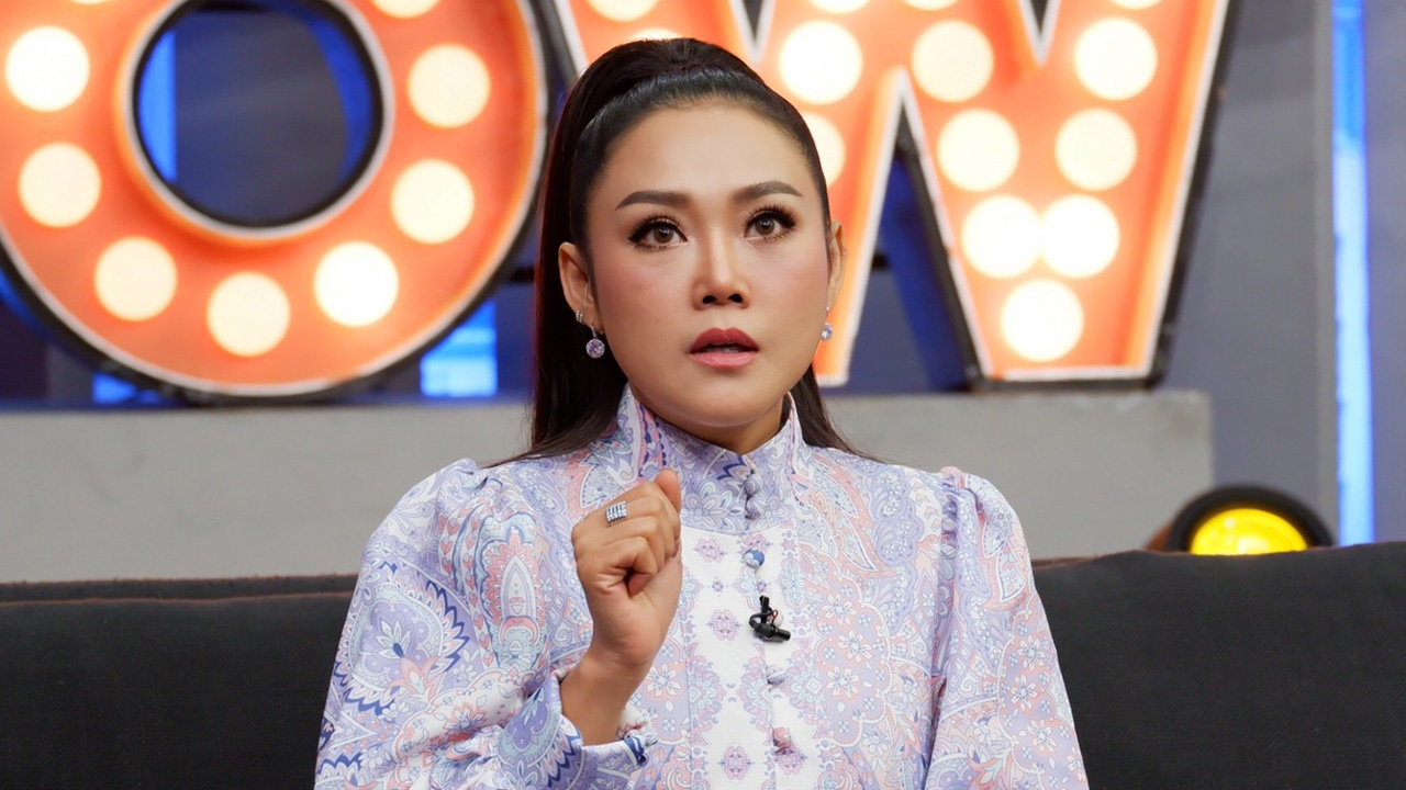 หญิง ธิติกานต์ เล่าวันวานป่วยวัณโรค แม่เป็นอัมพฤกษ์ เจอผู้ชายสูบเงิน