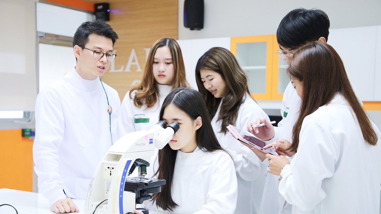 คณะแพทย์ฯ ราชวิทยาลัยจุฬาภรณ์ โชว์หลักสูตรแพทย์แนวใหม่ 7 ปี 2 ปริญญา