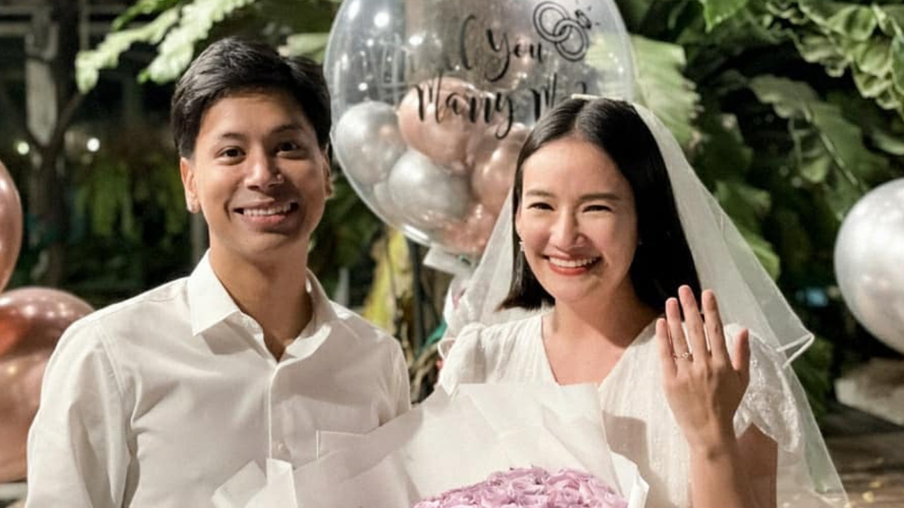 อดีตดาราสาว จิ๊บ กุลธิดาฐ์ ถูกแฟนหนุ่มขอแต่งงาน คนบันเทิงร่วมยินดี