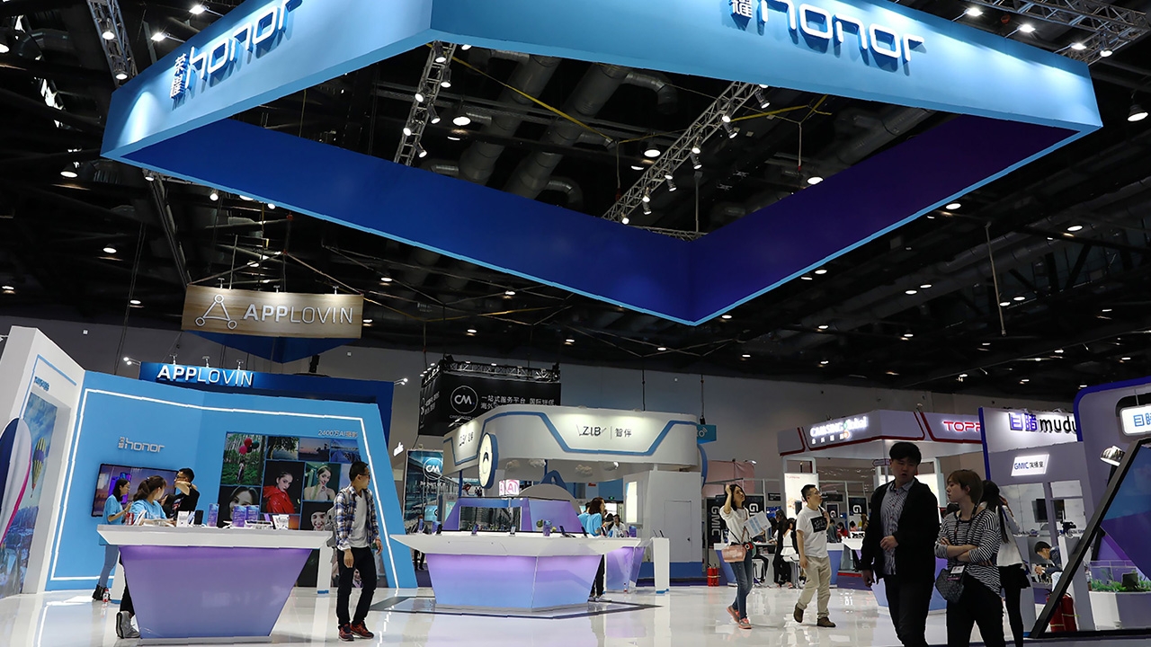 Huawei ประกาศขายแบรนด์ย่อย Honor ให้กับบริษัทจีน