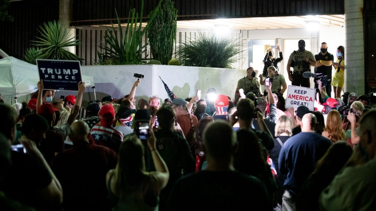 กลุ่มหนุนทรัมป์ป่วน รวมตัวประท้วงผลการเลือกตั้งที่แอริโซนา