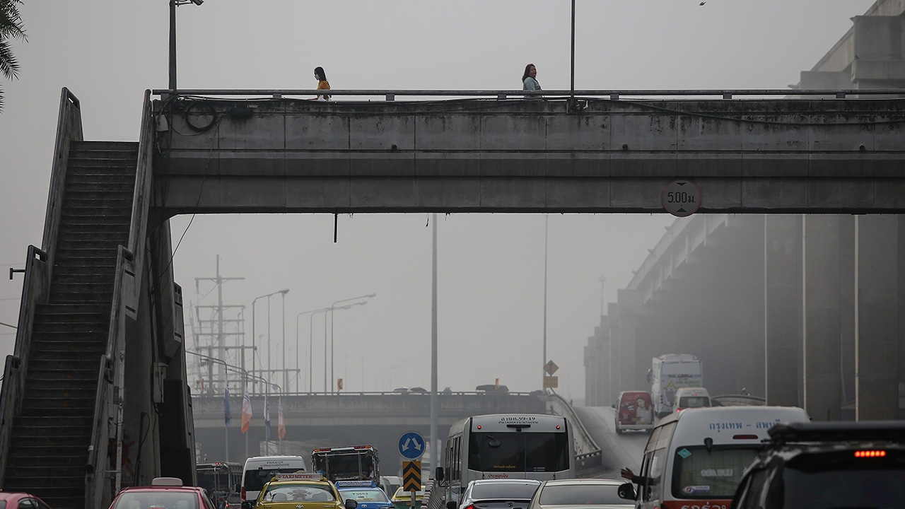 ฝุ่น PM 2.5 ช่วงบ่ายวันนี้ เกินค่ามาตรฐาน 1 เขต เริ่มมีผลกระทบต่อสุขภาพ