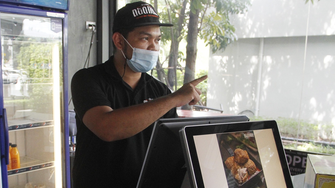 โจรงัดร้านหม่อมถนัดแดก ทิ้ง จยย.ไว้ พบกลุ่มเดียวกับที่ก่อเหตุในสระบุรี