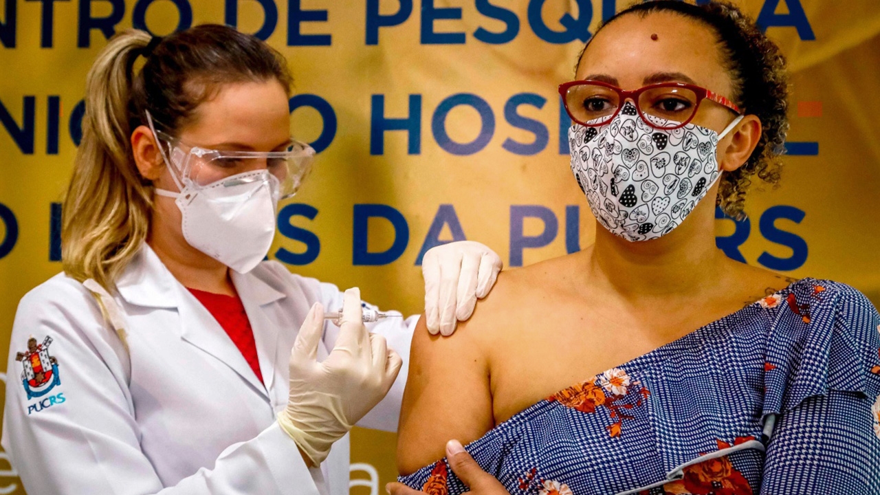 วัคซีนโควิด Sinovac จากจีน ‘ไม่ได้ไปต่อ’ ในบราซิล สั่งหยุดทดสอบแล้ว