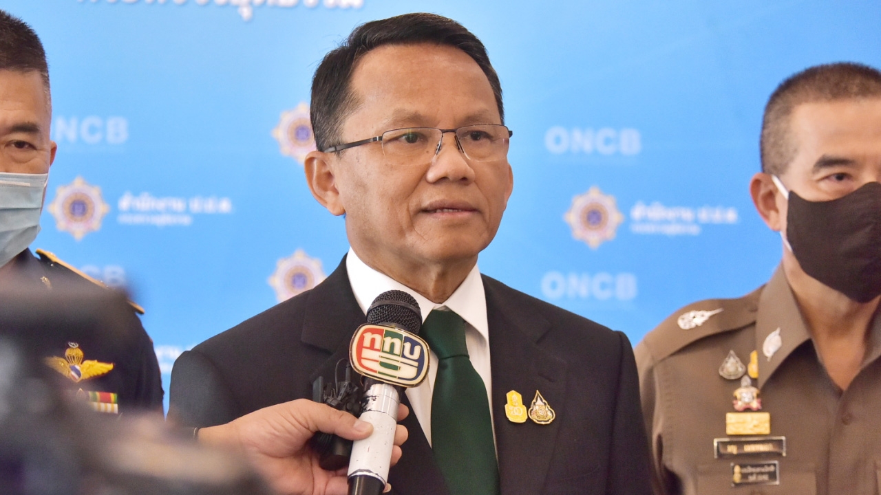 "สมศักดิ์" เร่งขยายผลจับแก๊งยาเสพติด ตั้งเป้ายึดทรัพย์เพิ่ม 10 เท่า