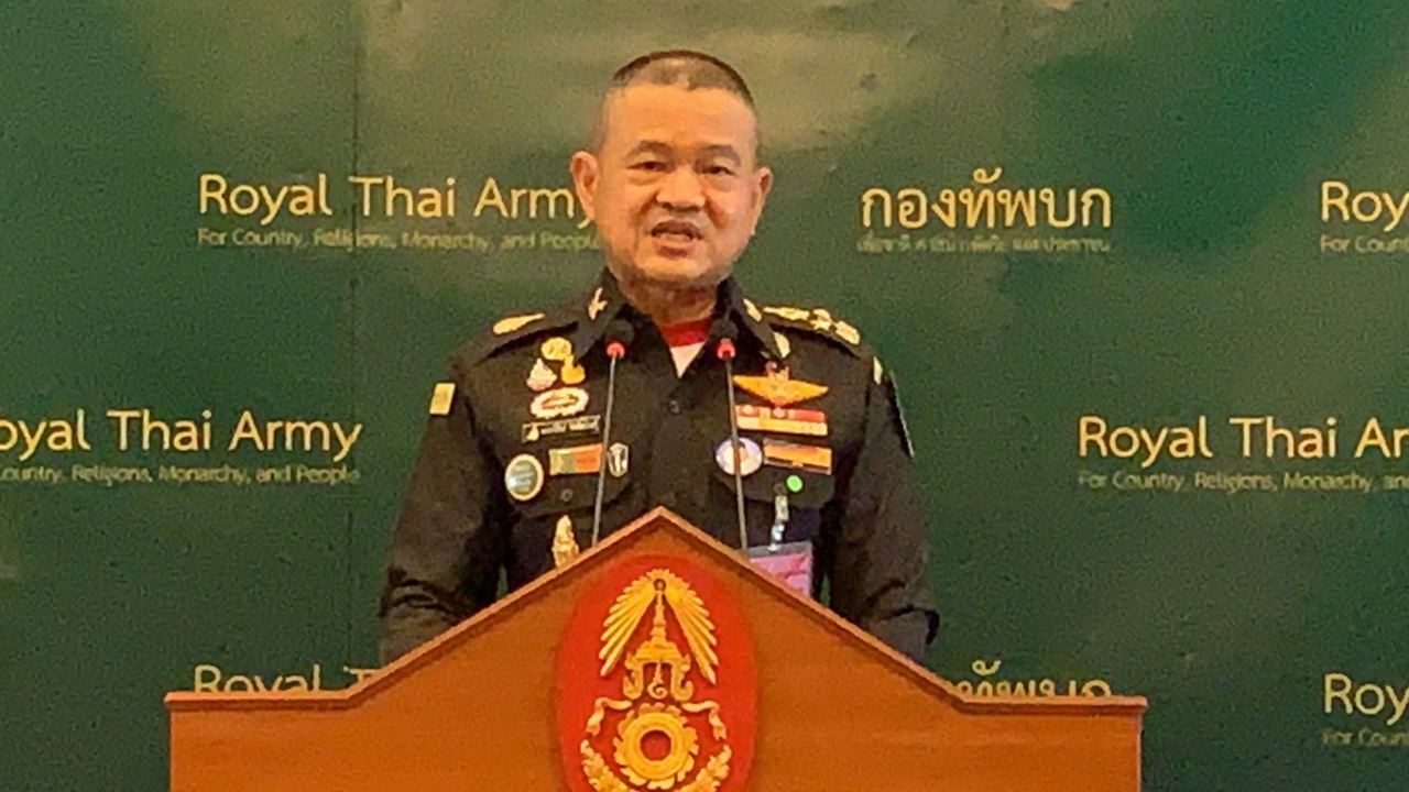 "บิ๊กบี้" เตือนม็อบอย่าบุกเขต "พระราชฐาน" ทำลายความรู้สึกคนไทย