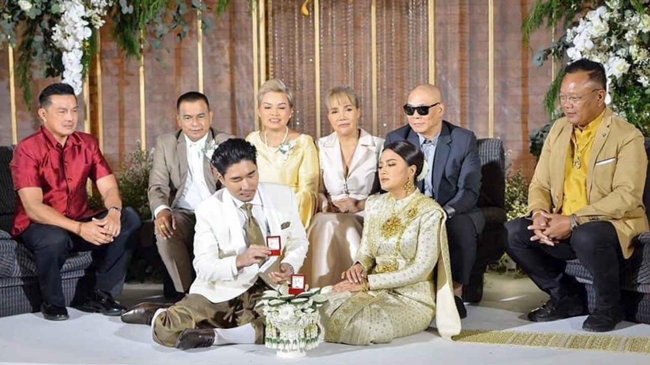 โหน่ง ชะชะช่า จัดงานแต่งให้ลูกชาย นำเก๋งอเมริกัน 20 คันยกขันหมาก