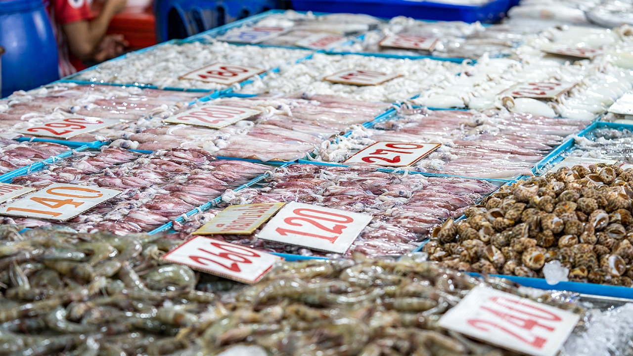 หวั่นโควิด-19 แจ้งปิด ตลาดปลาสหกรณ์ประมงแม่กลอง 23 ธ.ค.-4 ม.ค.64