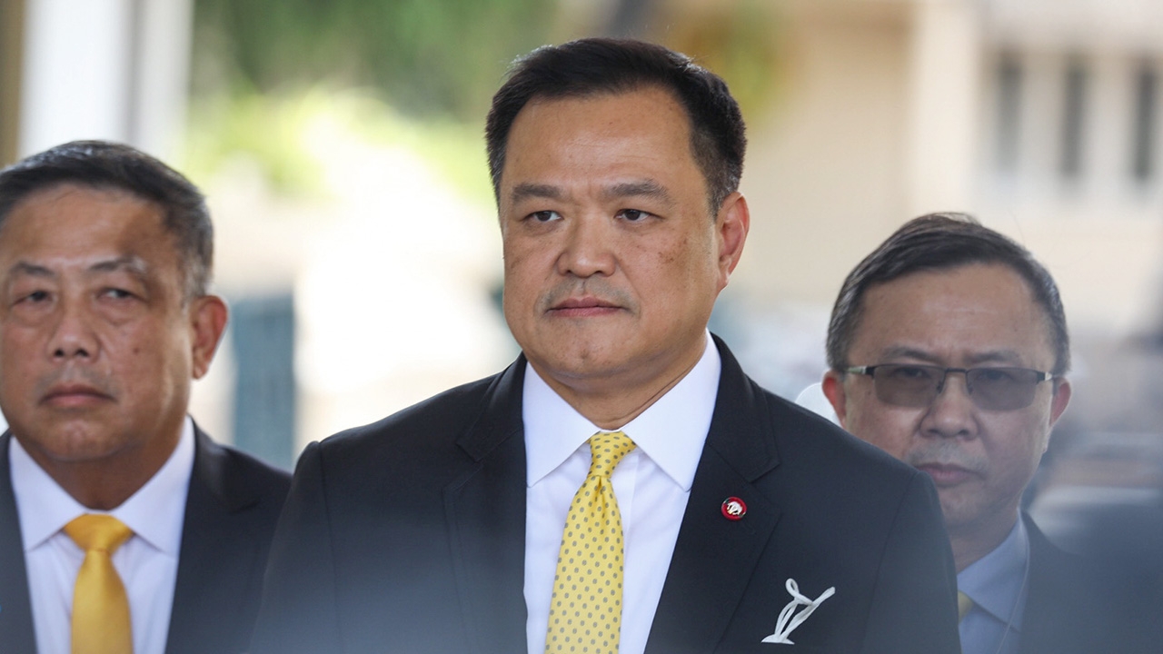 "อนุทิน" ชี้ "เจ๊แพปลา" ติดโควิด-19 ต้นตอน่าจะมาจากแรงงานต่างด้าว 