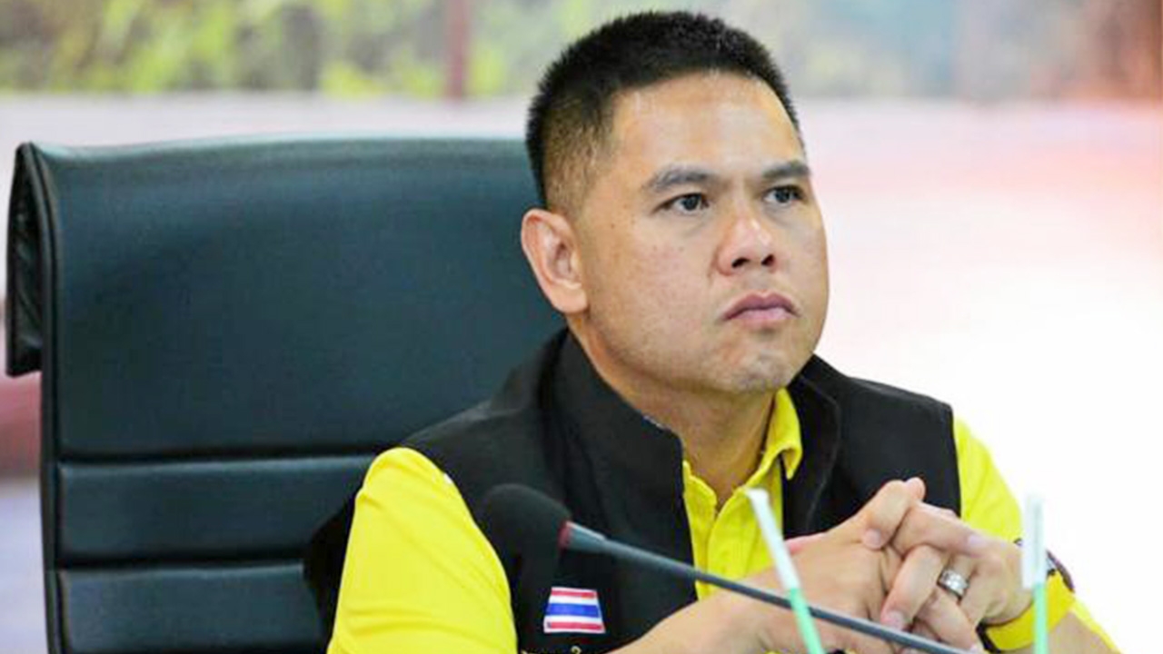 "วราวุธ" ลั่น จัดการถึงที่สุด ปมชาวต่างชาติจับสัตว์ทะเลไทย "เซลฟี่" เล่น