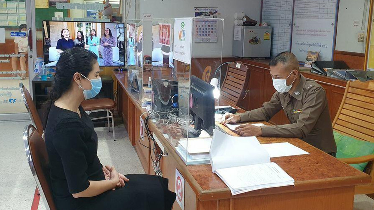 "เอ๋ ปารีณา" แจ้งจับ "มงคลกิตติ์" บอกให้จบที่ศาล ฐานผิด พ.ร.บ.คอมพ์