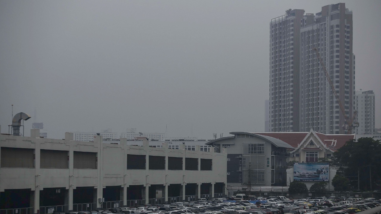ฝุ่น PM 2.5 เกินมาตรฐานครึ่งกรุง เตือนประชาชนดูแลสุขภาพ