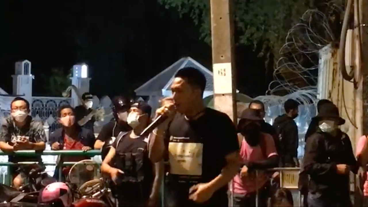 ไผ่ ดาวดิน ประกาศสลายการชุมนุม ให้กำลังใจชาวจะนะ ปักหลักค้านสร้างนิคมฯ