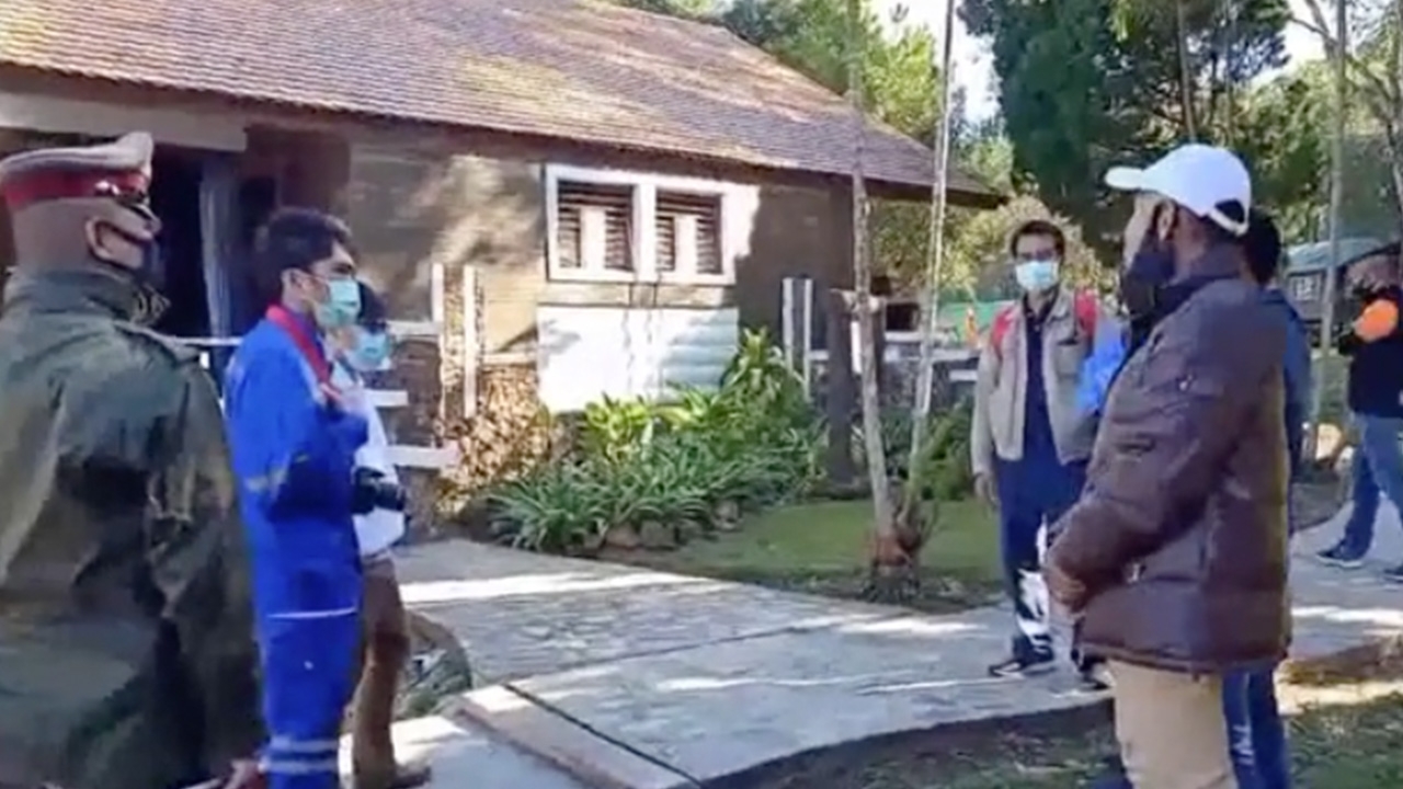 หนุ่มตายปริศนาคาบ้านพัก อช.ภูหินร่องกล้า ส่งรพ.ชันสูตร ตร.คาดโรคกำเริบ