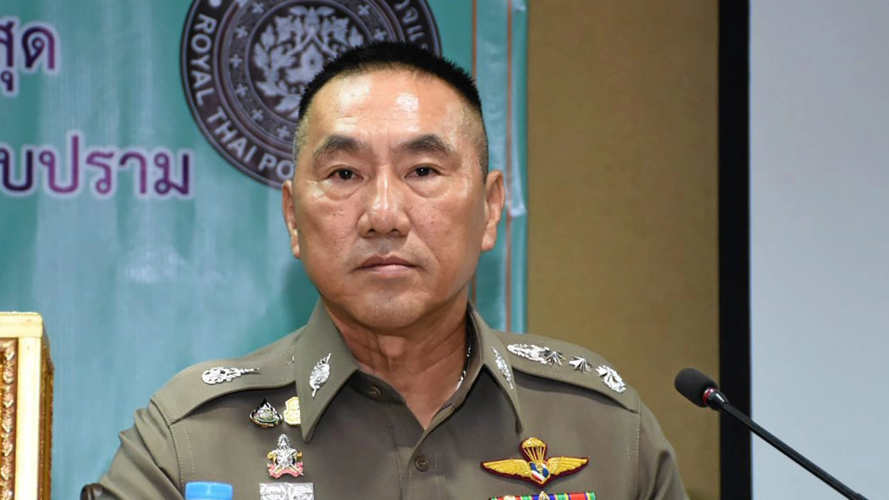 กดดันที่ชุมชน