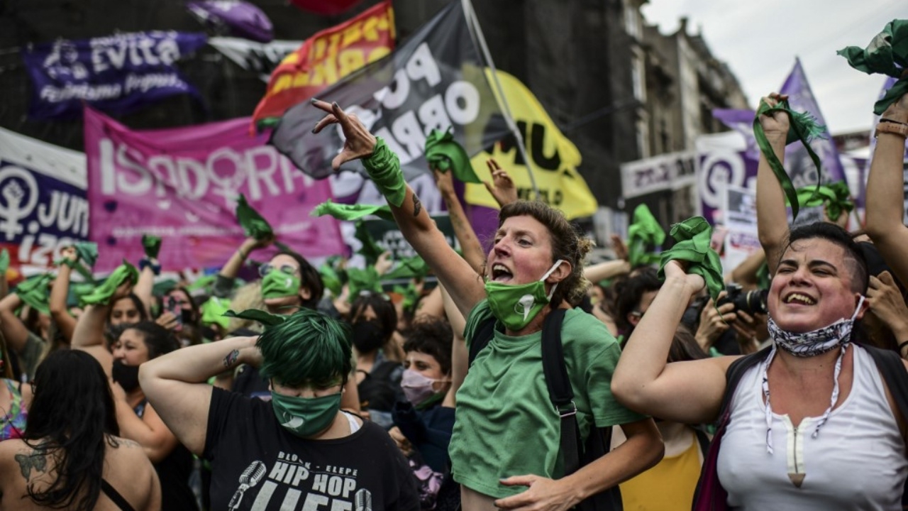 สภาล่างอาร์เจนตินา ผ่านร่างทำแท้งถูก ก.ม. ท่ามกลางการประท้วง