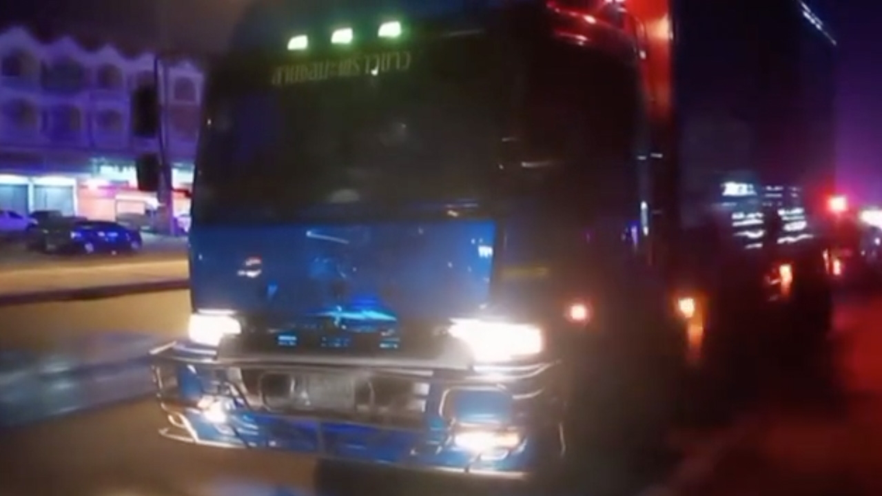 รถบรรทุก 6 ล้อ ชนพลทหารดับ คนขับอ้างผู้ตายวิ่งตัดหน้ารถ