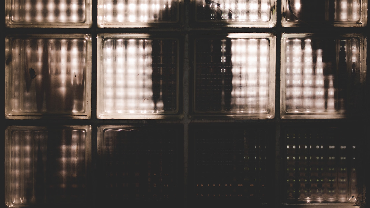 ไล่แทง ฆ่าคนคาคมมีด สะท้อนชีวิตเก็บกด สังคมป่วย จิตเตลิด ก่อเหตุไม่ยั้งคิด