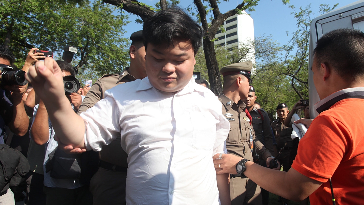 ม็อบราษฎร ถูกดำเนินคดีแล้ว 220 คน “เพนกวิน” โดนหนักสุด 29 ข้อหา  