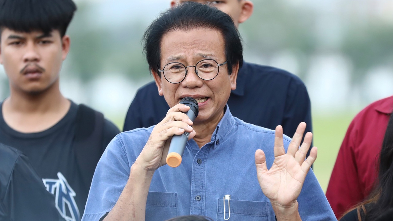 หมอทศพร เผย ไมค์-รุ้ง-เพนกวิน อาการดีขึ้น พ้นขีดอันตรายแล้ว