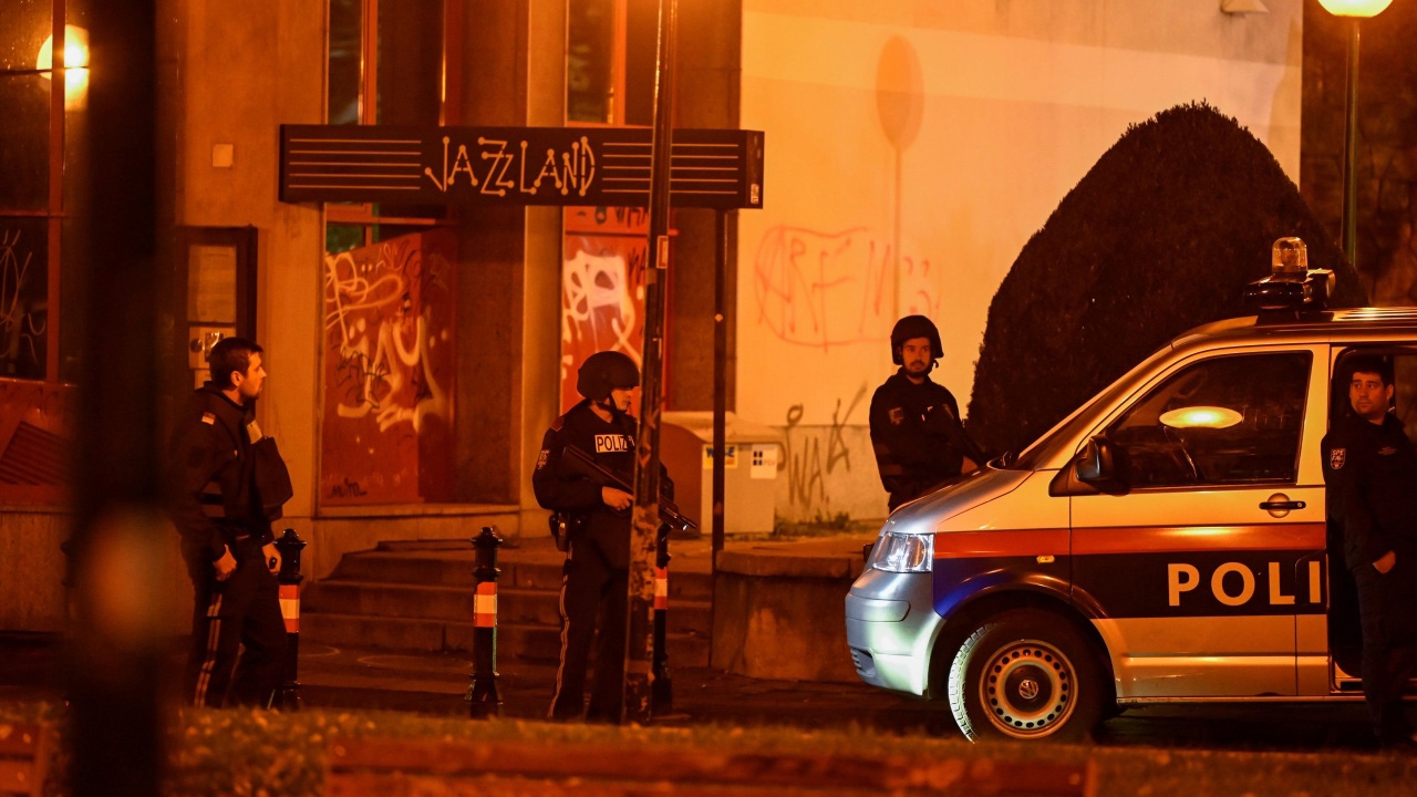 ออสเตรียล่ามือปืนกราดยิงเวียนนา ตายเจ็บอื้อ สถานทูตไทยเตือนเลี่ยงพท.ชุมชน