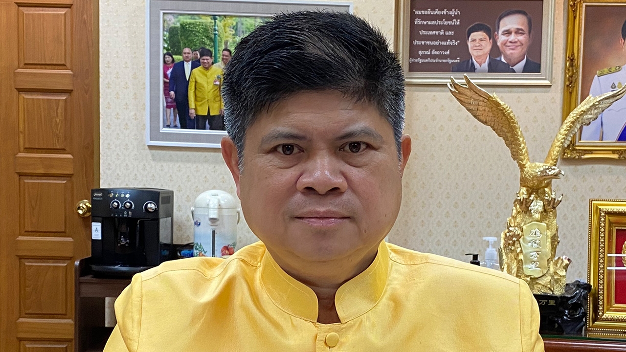 "แรมโบ้อีสาน" สงสัย "เพื่อไทย" อยู่เบื้องหลังชักใย "ม็อบคณะราษฎร" 