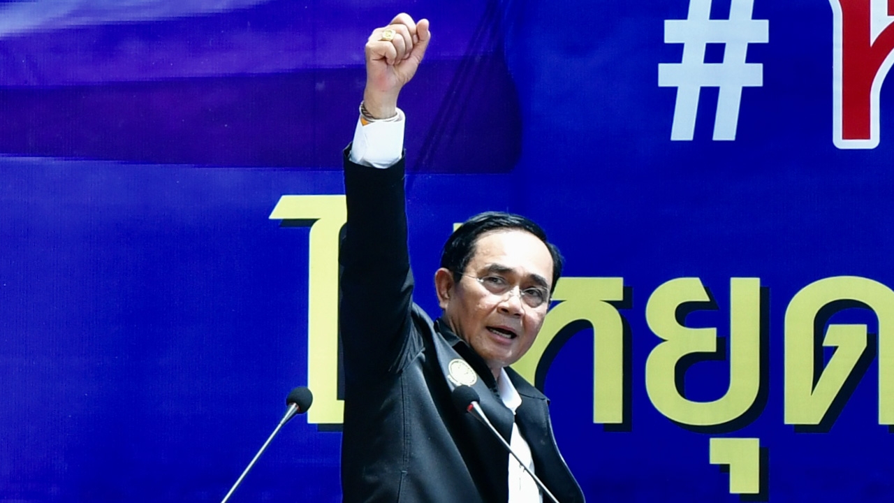“บิ๊กตู่” ร้องเพลงคนดีไม่มีวันตาย เชื่อ หากช่วยกันจะผ่านทุกวิกฤติไปได้