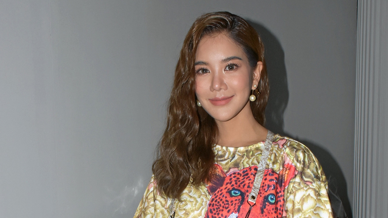 "ก้อย" ซึ้งใจเพื่อนรวมตัวเซอร์ไพรส์ปาร์ตี้สละโสด "ตูน" ยกให้ตัดสินใจ