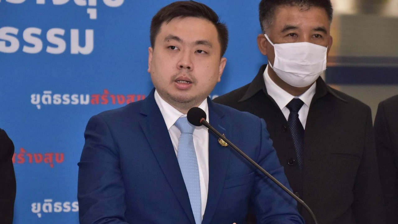 "สามารถ" พรรคพลังประชารัฐ ท้าดีเบต ธนาธร-ปิยบุตร ลั่นพร้อมทุกเวที