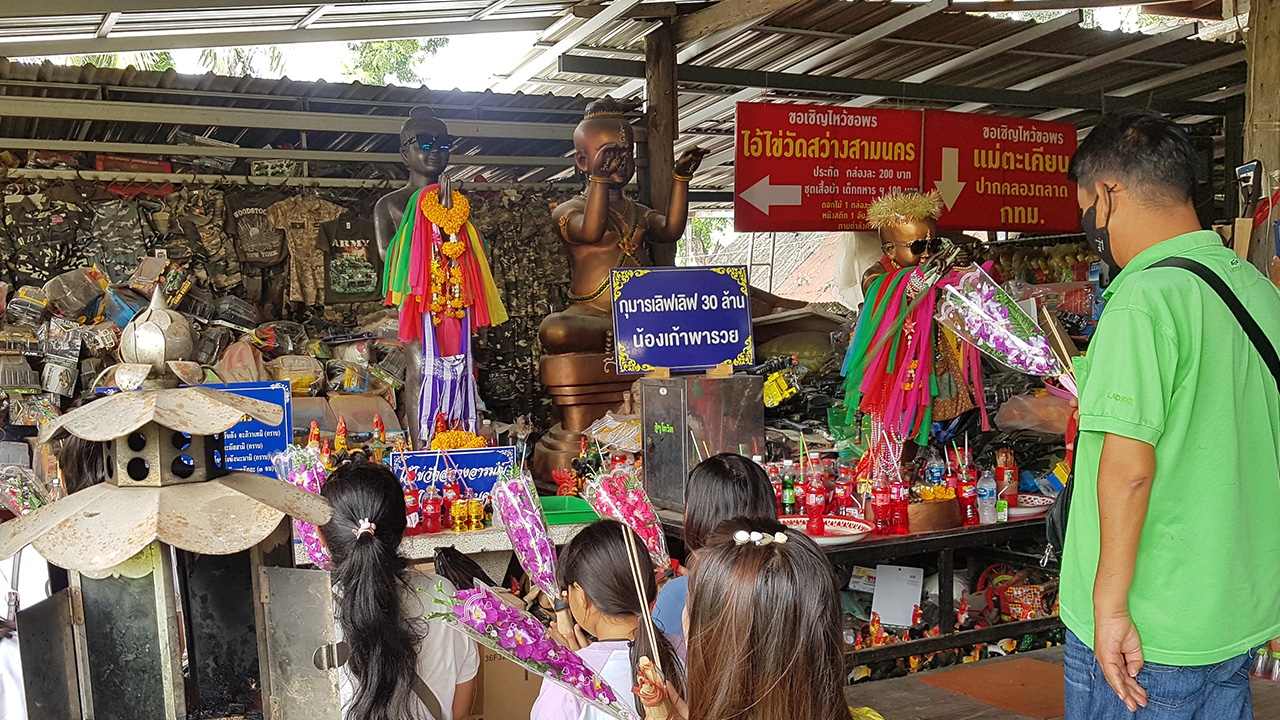 สาวดวงเฮงจุดประทัด 1 แสนนัด แก้บนไอ้ไข่ 3 นคร ไม่ลืม "เลขเด็ด" ลุ้นโชค