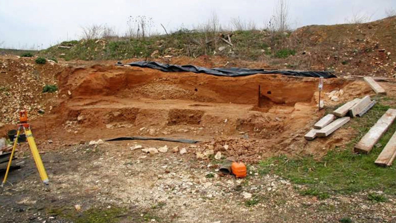 แหล่งโบราณคดียุคหินเก่าตอนต้นในฝรั่งเศส