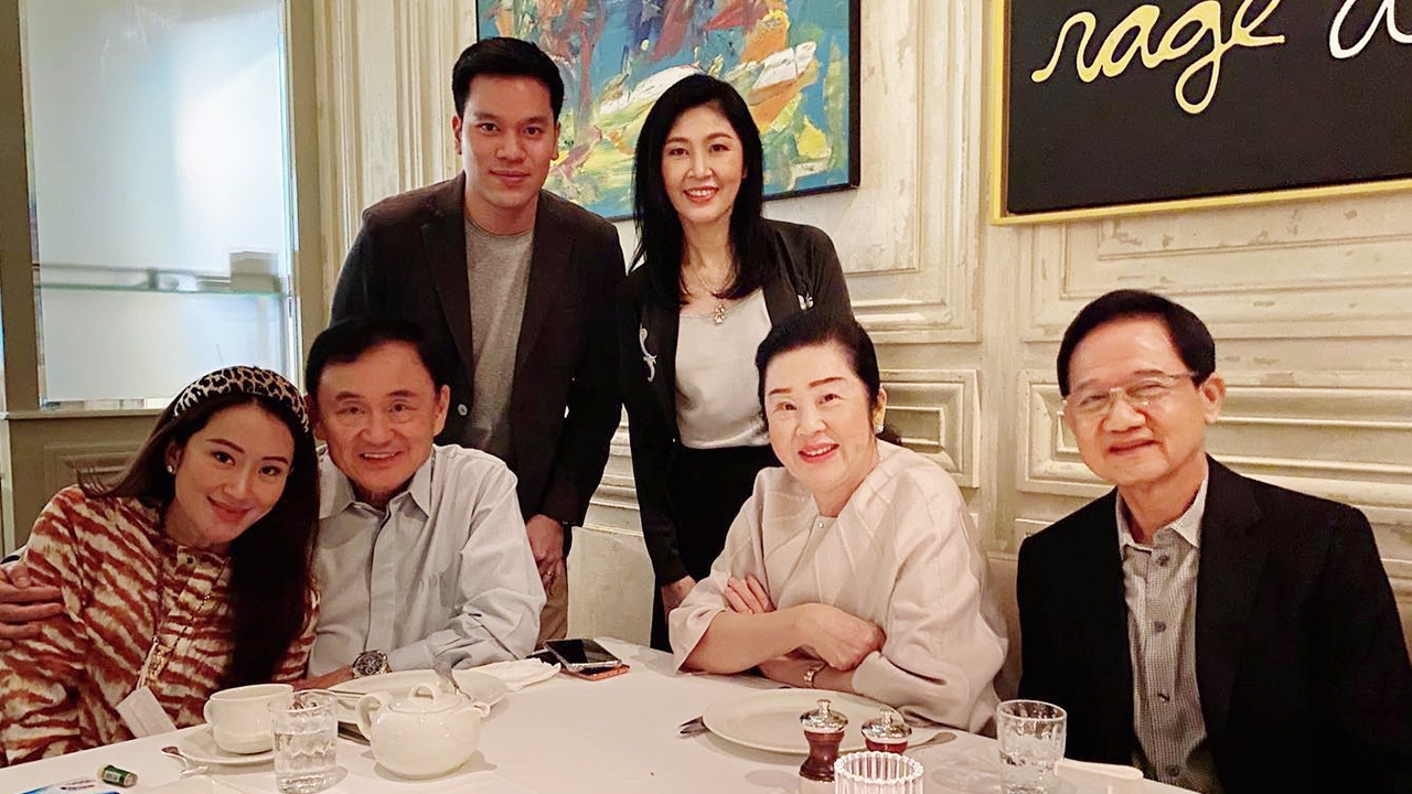 อุ๊งอิ๊ง เผยภาพดินเนอร์กับ 3 อดีตนายกรัฐมนตรี ครอบครัวชินวัตร 