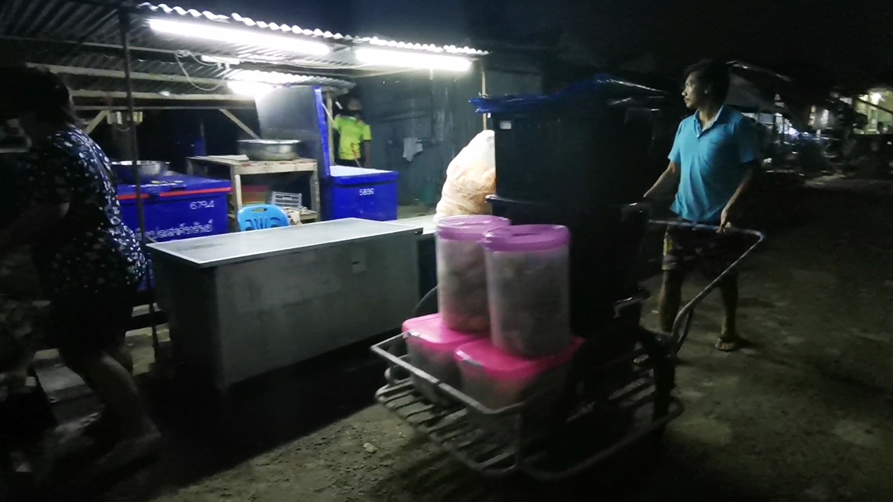 ปักธงชัยน้ำลดแล้ว ตลาดสดพร้อมเปิด 100% วอนลูกค้ากลับมาใช้บริการ