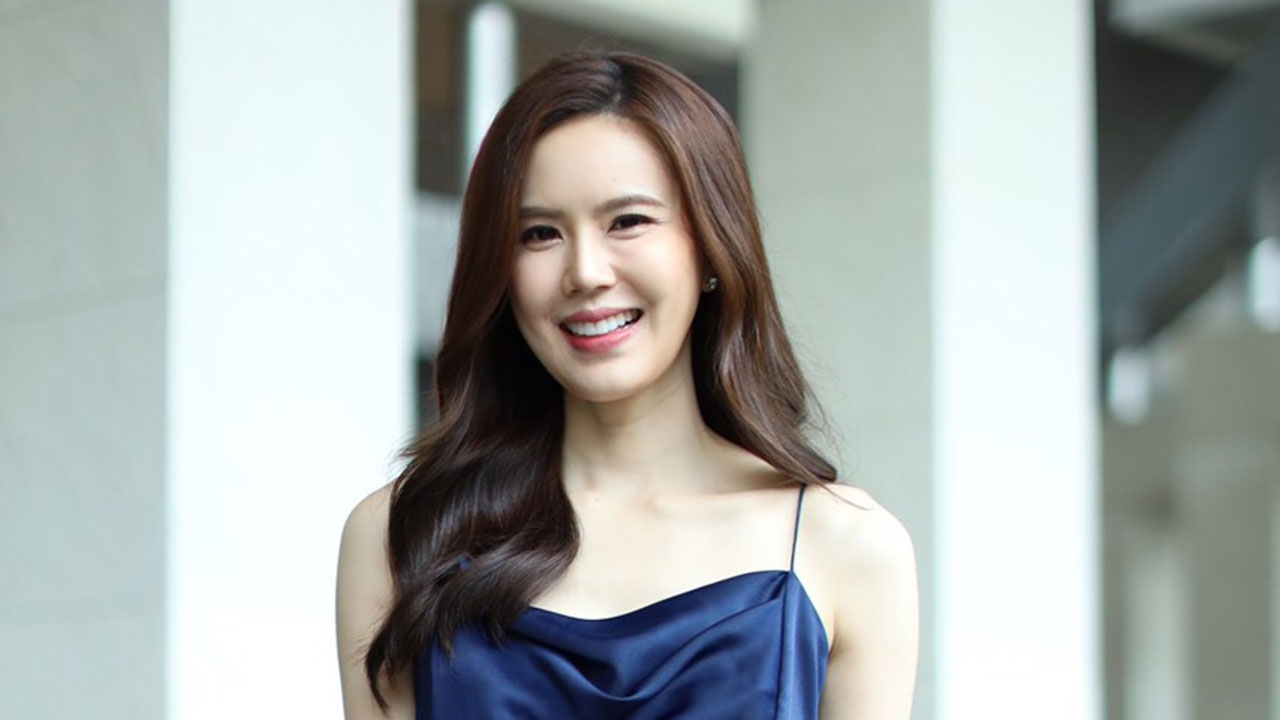 ลุคไหนก็ฟาด ส่องแฟชั่น เจี๊ยบ-พิจิตตรา "นางร้ายไบโพลาร์" ใน "ฟ้ามีตะวัน"